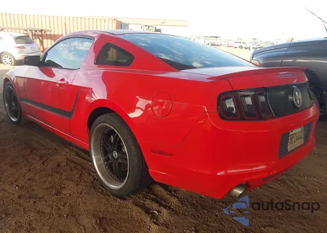 2014 Ford Mustang V6 z USA, uszkodzony, nr VIN 1ZVBP8AM1E5278224